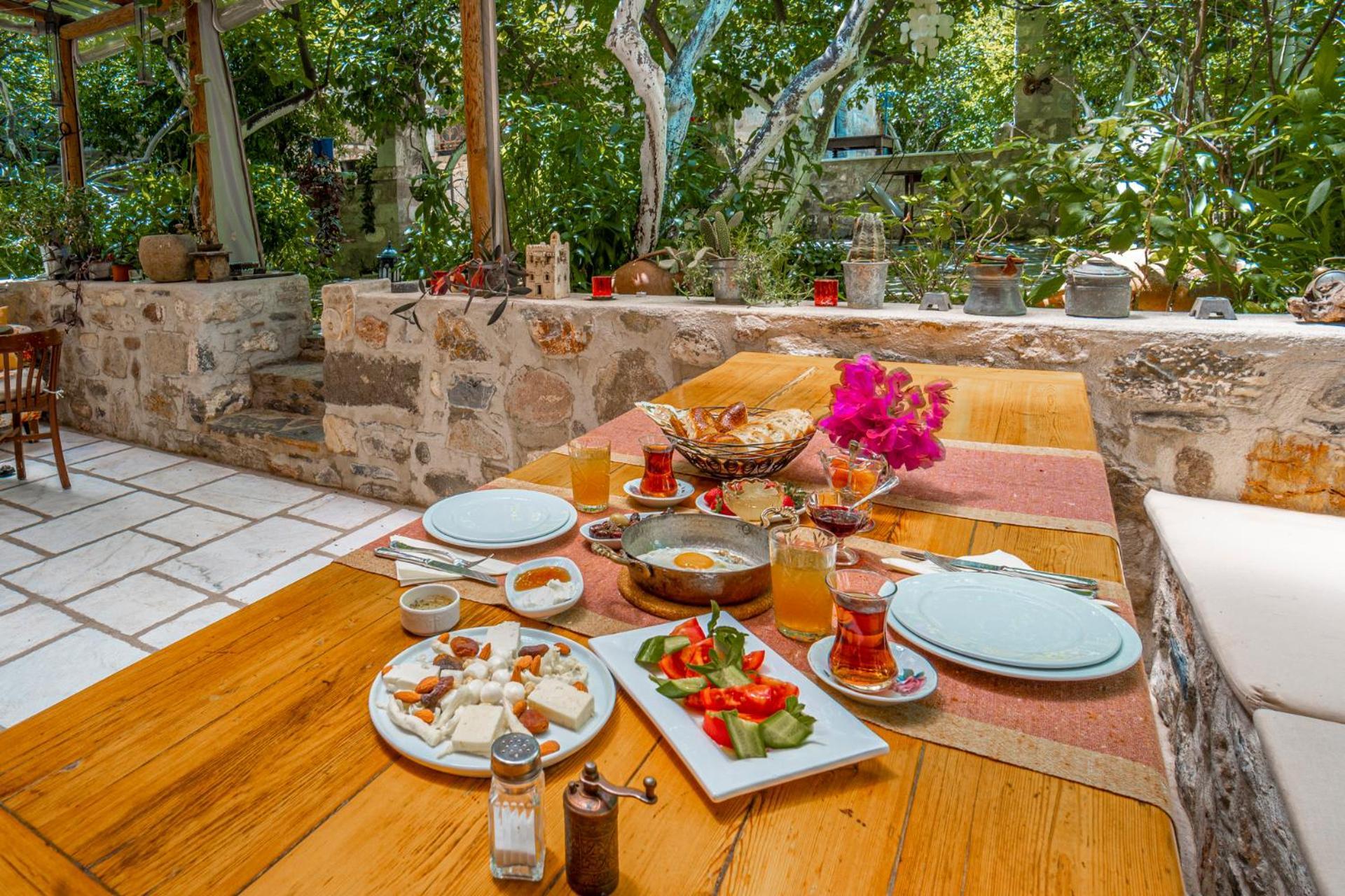 Ha La Bodrum Bed & Breakfast Exterior photo